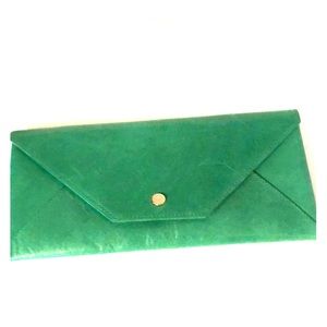 Green Abas Clutch